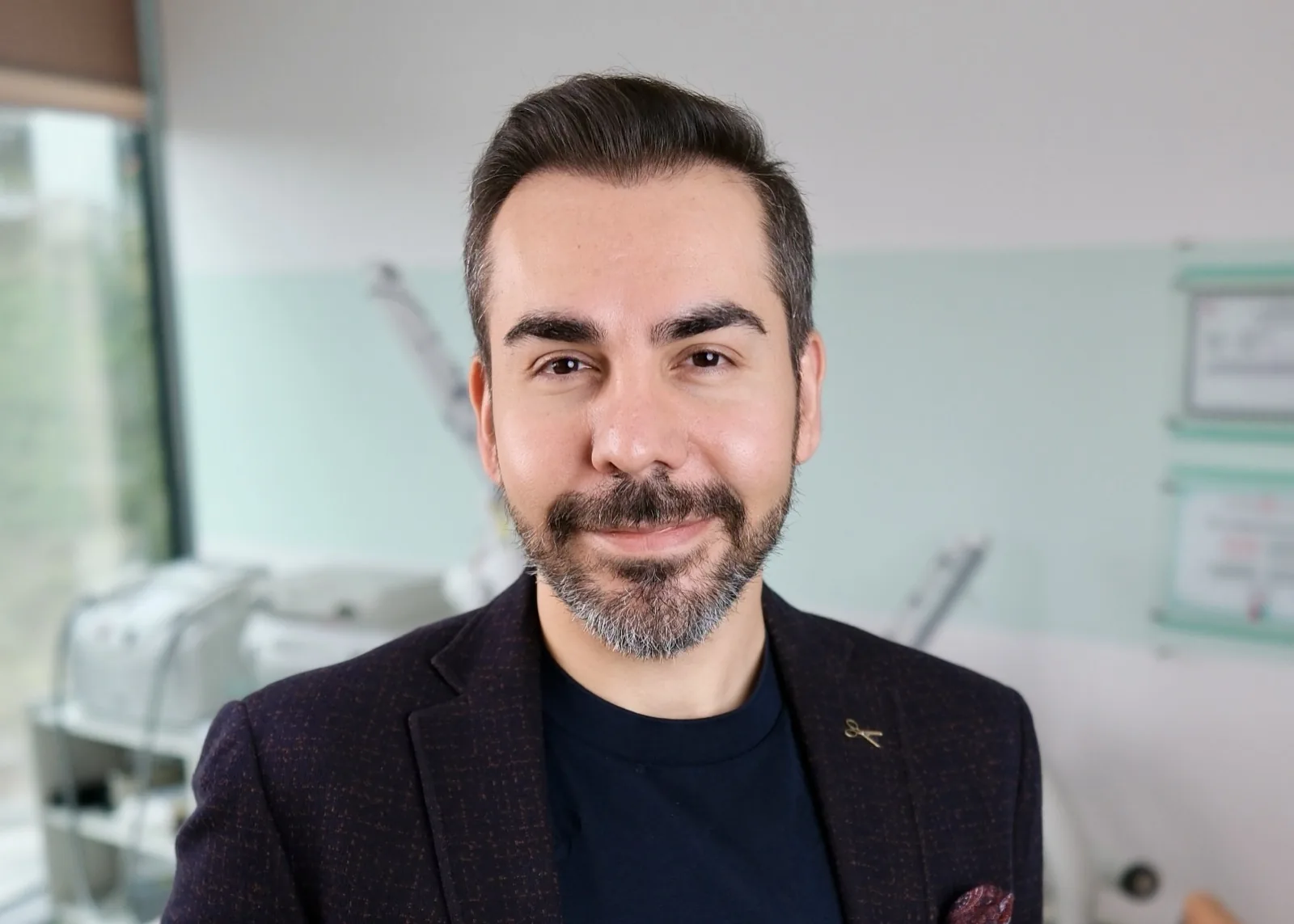 Dr. Siyamek Saleki